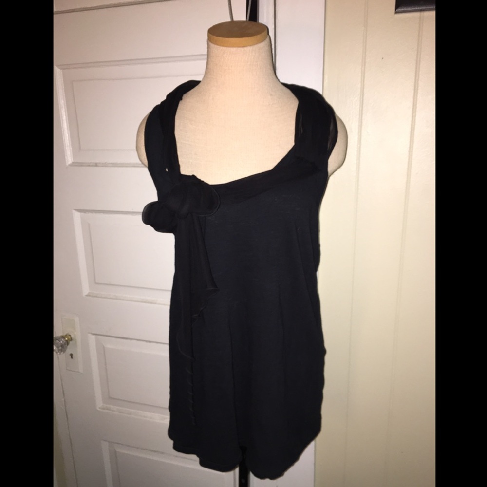 Elizabeth & James Black Faux Scarf Sleeveless Top